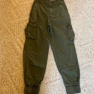 Abercrombie & Fitch Cargo Joggers